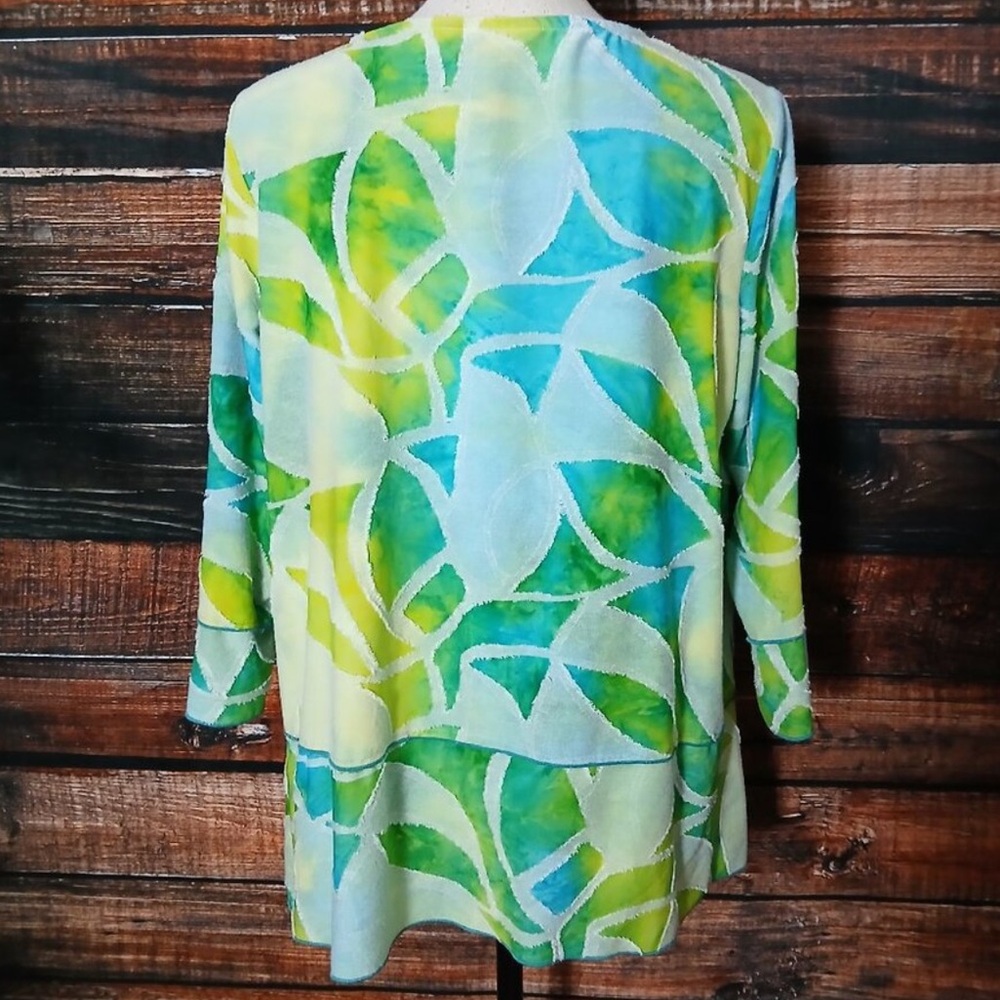 Ali Miles like new pullover Green and Blue Tie-Dye Top Size in a size XL - Picture 3 of 11